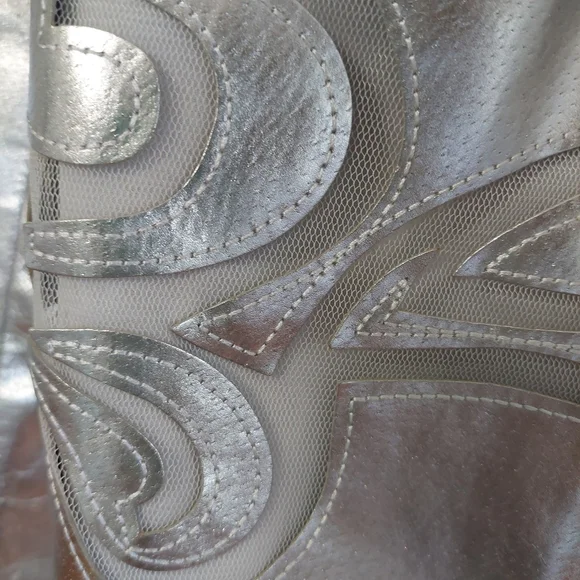 Chico's Siver cut out vegan leather blazer - Picture 3 of 8